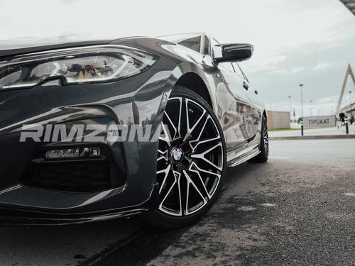 Литой диск В стиле BMW 818m Style R21 10/11.5J 5x120 ET40/35 dia 74.1 - Фото вживую на авто №2