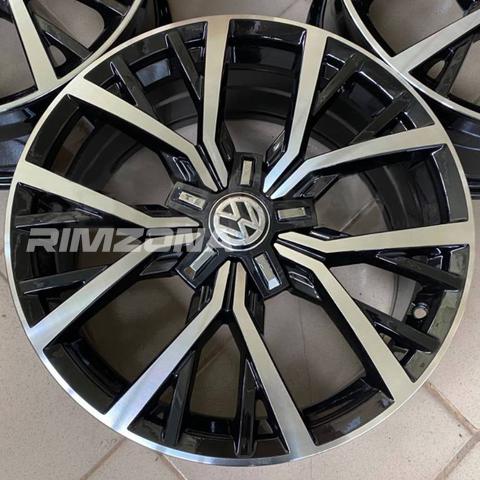 Литой диск В стиле Volkswagen 631 R17 7J 5x112 ET40 dia 57.1