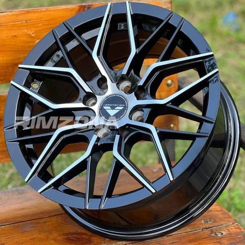 Литой диск VORSTEINER VFF-107 R15 7J 4x100/4x114.3 ET35 dia 73.1